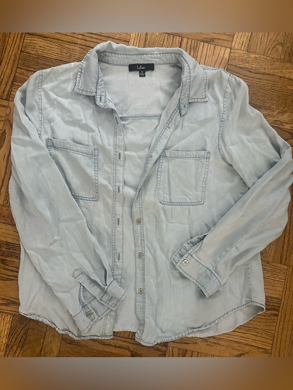 Lulus Light Wash Chambray Button Down Shirt Size Medium